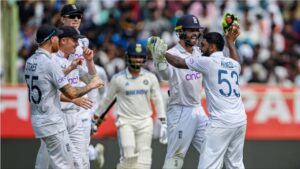 राजकोट में इंग्लैंड के इस क्रिकेटर को एयरपोर्ट पर रोका गया, 24 घंटे की मिली… – भारत संपर्क