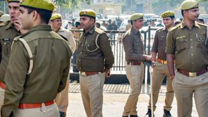 UP Police Constable भर्ती परीक्षा का एडमिट कार्ड कब होगा जारी? 50 लाख युवाओं को…