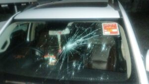 MP: बीजेपी MLA की गाड़ी पर फेंके पत्थर, गाड़ी का शीशा टूटा; शादी समारोह से … – भारत संपर्क
