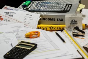 Income Tax Notice: इन 5 जगह लगाया पैसा तो आ जाएगा इनकम टैक्स…- भारत संपर्क