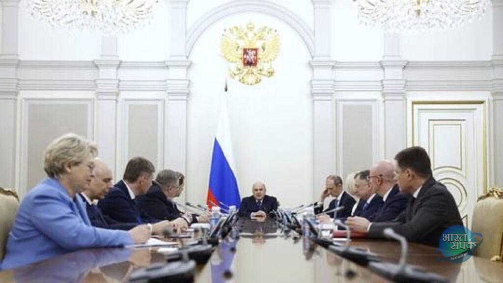 पुतिन के शपथ लेते ही रूस की सरकार का इस्तीफा, नई टीम में कौन होगा? | Russian… – भारत संपर्क