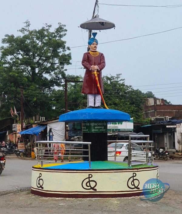 निगम प्रशासन द्वारा चौक चौराहा का कराया जा रहा सौंदर्यीकरण – भारत संपर्क न्यूज़ … निगम प्रशासन द्वारा चौक चौराहा का कराया जा रहा सौंदर्यीकरण – भारत संपर्क न्यूज़ …