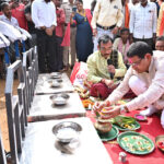 सांकरा उपार्जन केंद्र में राजस्व मंत्री टंक राम वर्मा ने धान खरीदी का किया शुभारम्भ – भारत संपर्क न्यूज़ …