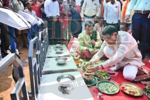 सांकरा उपार्जन केंद्र में राजस्व मंत्री टंक राम वर्मा ने धान खरीदी का किया शुभारम्भ – भारत संपर्क न्यूज़ …