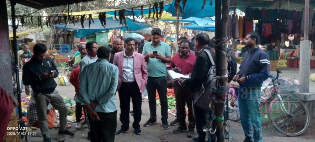 *ग्राम पंचायत कांसाबेल में कर वसूली हेतु जनपद सीईओ कुमार प्रमोद सिंह द्वारा…- भारत संपर्क *ग्राम पंचायत कांसाबेल में कर वसूली हेतु जनपद सीईओ कुमार प्रमोद सिंह द्वारा…- भारत संपर्क