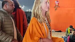 Laurene powell jobs illness in kumbh- स्टीव जॉब्स की पत्नी कुम्भ में क्यों…