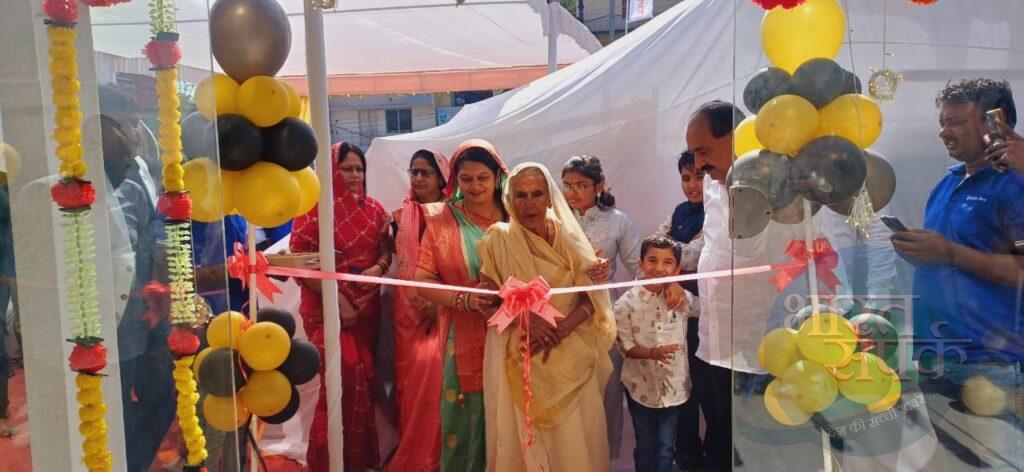 बुल कंपनी के लोडर और बैकहो ट्रैक्टर अटैचमेंट के अधिकृत…- भारत संपर्क बुल कंपनी के लोडर और बैकहो ट्रैक्टर अटैचमेंट के अधिकृत…- भारत संपर्क