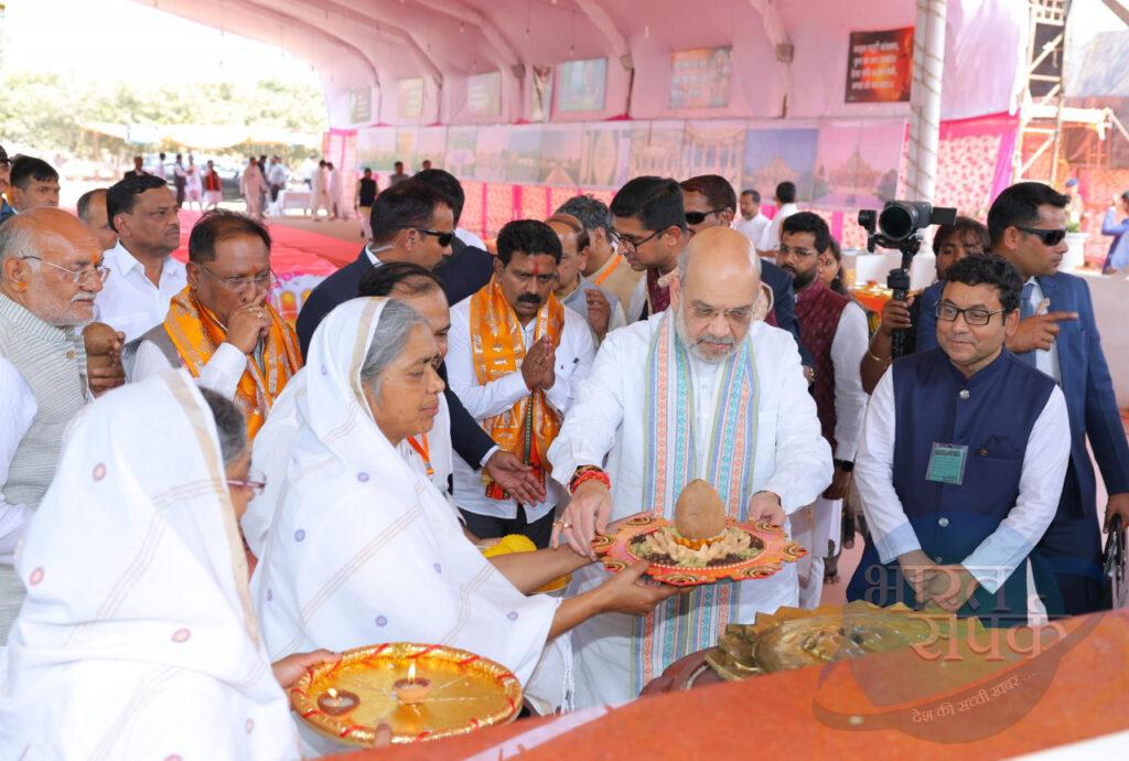 आचार्य विद्यासागर जी के शरीर का कण-कण और जीवन का क्षण-क्षण धर्म, संस्कृति और राष्ट्र को समर्पित… – भारत संपर्क न्यूज़ …