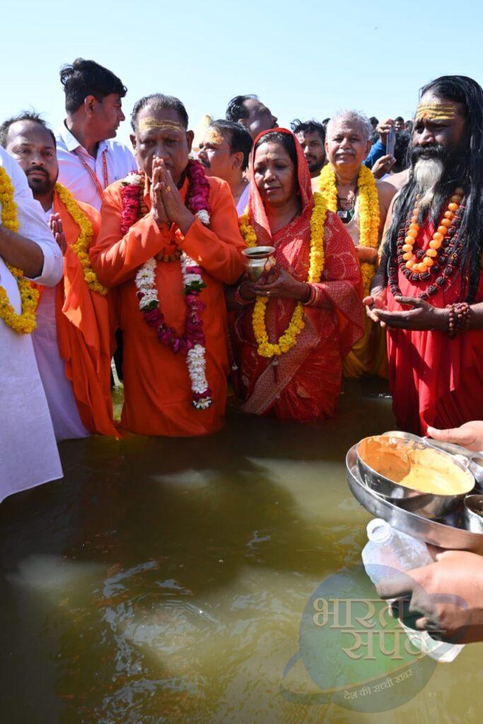 मुख्यमंत्री विष्णुदेव साय, राज्यपाल एवं विधानसभा अध्यक्ष समेत सभी मेहमान अरेल घाट पहुंचे – भारत संपर्क न्यूज़ …