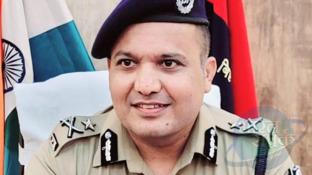 जिसके नाम से बिहार में थर्राते थे अपराधी, जानें कौन हैं पूर्व IPS शिवदीप लांडे