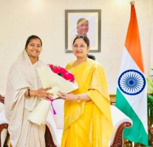 केन्द्रीय महिला एवं बाल विकास मंत्री से मंत्री राजवाड़े ने की सौजन्य मुलाकात – भारत संपर्क न्यूज़ …