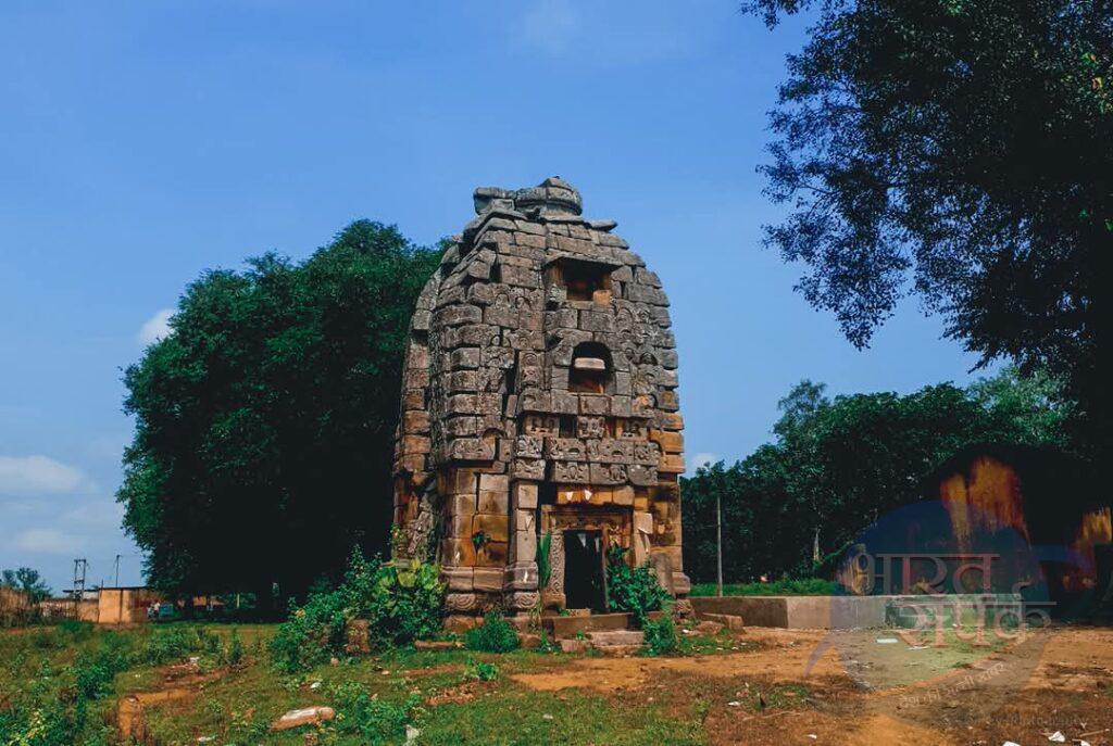 जिले का अनोखा घाघरा मंदिर बिना जोड़ वाली पत्थरों की बना है रहस्यमयी संरचना – भारत संपर्क न्यूज़ … जिले का अनोखा घाघरा मंदिर बिना जोड़ वाली पत्थरों की बना है रहस्यमयी संरचना – भारत संपर्क न्यूज़ …