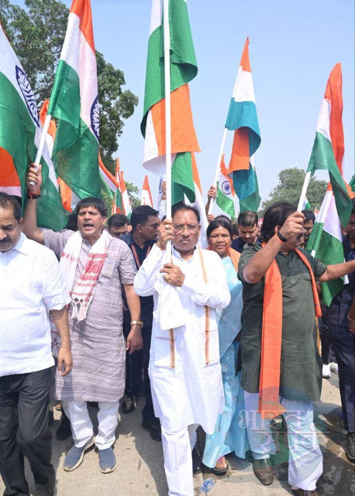 देशभक्ति के रंग में रंगा छत्तीसगढ़ – भारत संपर्क न्यूज़ … देशभक्ति के रंग में रंगा छत्तीसगढ़ – भारत संपर्क न्यूज़ …