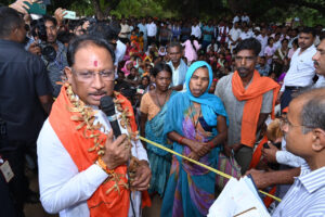 मुख्यमंत्री विष्णु देव साय का हरगवां गांव में औचक दौरा – भारत संपर्क न्यूज़ …