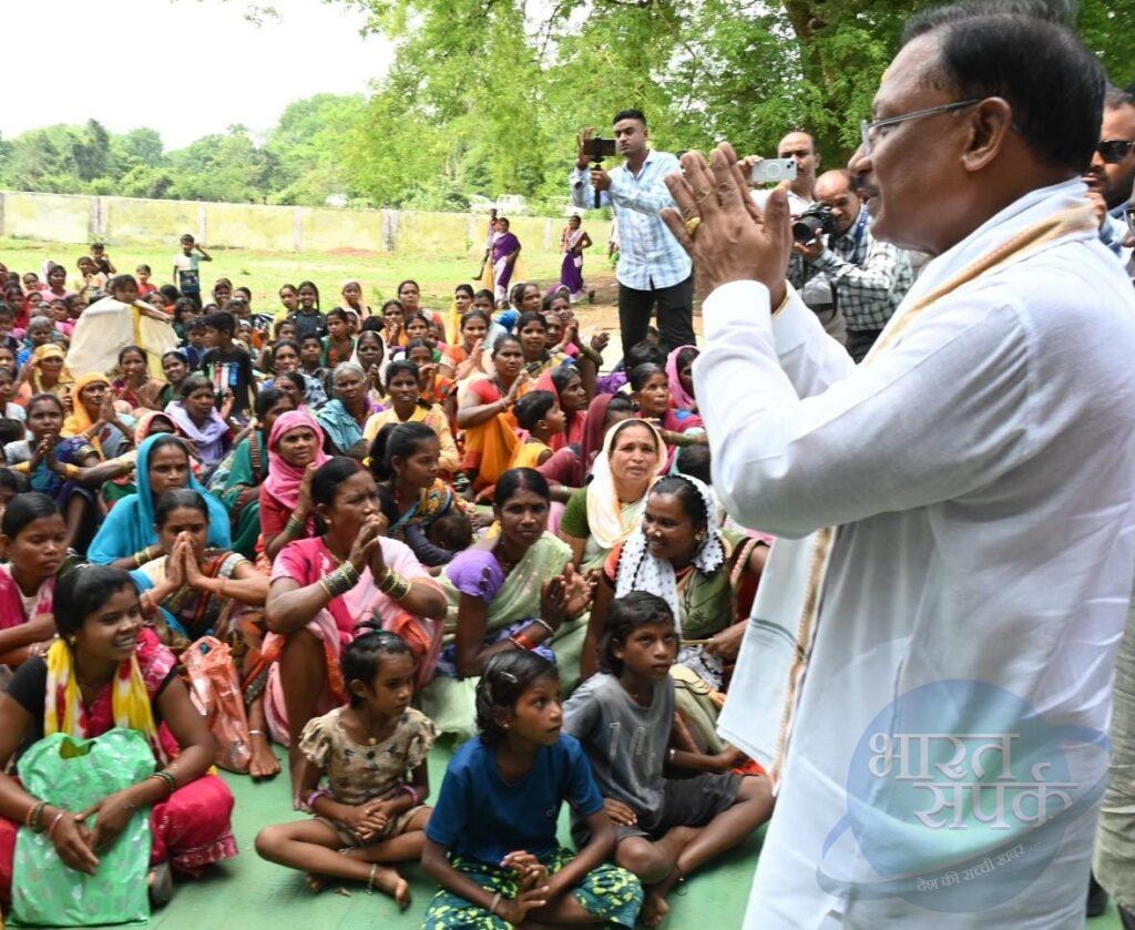 हर जरूरतमंद के साथ खड़ी है सरकार : मुख्यमंत्री विष्णु देव साय – भारत संपर्क न्यूज़ … हर जरूरतमंद के साथ खड़ी है सरकार : मुख्यमंत्री विष्णु देव साय – भारत संपर्क न्यूज़ …