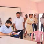 *कलेक्टर ने सामुदायिक स्वास्थ्य केंद्र का किया आकस्मिक निरीक्षण, डां…- भारत संपर्क