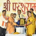 जिलाधीश संजय अग्रवाल का पंजाबी मानव सेवा समिति द्वारा भव्य…- भारत संपर्क