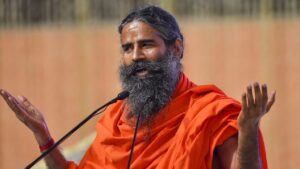 योग करते समय आप भी करते हैं ये गलतियां? बाबा राम देव से जानें सही नियम