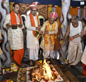 मुख्यमंत्री साय भगवान जगन्नाथ की रथ यात्रा में हुए शामिल : छेरापहरा की रस्म अदायगी कर मांगा… – भारत संपर्क न्यूज़ …