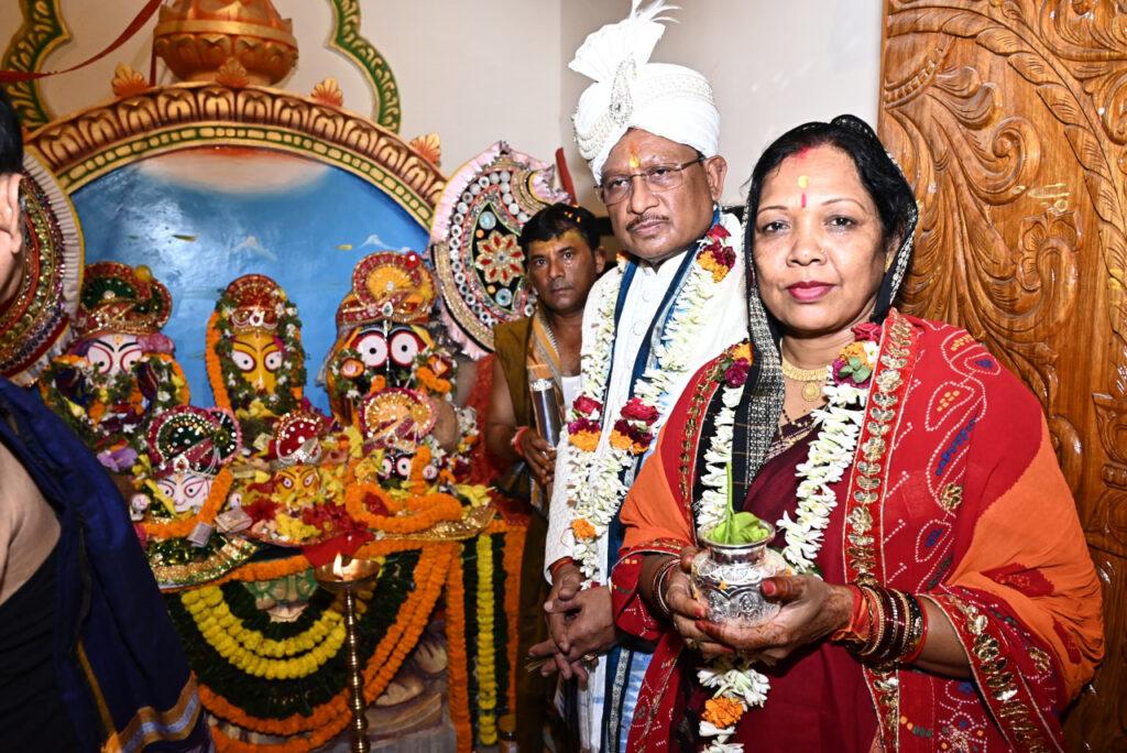 परंपरागत श्रद्धा-भक्ति और उल्लास के वातावरण में निकाली गई भव्य रथयात्रा – भारत संपर्क न्यूज़ … परंपरागत श्रद्धा-भक्ति और उल्लास के वातावरण में निकाली गई भव्य रथयात्रा – भारत संपर्क न्यूज़ …