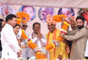 चन्द्रनाहू कुर्मी क्षत्रीय समाज के केन्द्रीय महाधिवेशन में शामिल हुए मुख्यमंत्री – भारत संपर्क न्यूज़ … चन्द्रनाहू कुर्मी क्षत्रीय समाज के केन्द्रीय महाधिवेशन में शामिल हुए मुख्यमंत्री – भारत संपर्क न्यूज़ …