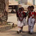 मनमानी फीस वसूलना दो स्कूलों को पड़ा महंगा, लगाया गया 1-1 लाख रुपये जुर्माना