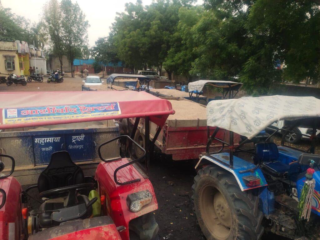 रेत माफियाओं पर कोनी पुलिस का बड़ा प्रहार, अवैध रेत परिवहन…- भारत संपर्क रेत माफियाओं पर कोनी पुलिस का बड़ा प्रहार, अवैध रेत परिवहन…- भारत संपर्क
