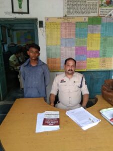 चोरी के मोटरसाइकिल के साथ पकड़ाया शातिर मोटरसाइकिल चोर, घर…- भारत संपर्क
