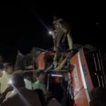 रतनपुर में तेज रफ्तार मजदा पलटी, वाहन में ढाई घंटे तक फंसे…- भारत संपर्क