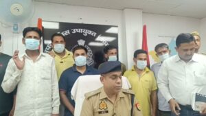 UP: फेक डॉक्यूमेंट्स के जरिए 700 अपराधियों को दिलवाए बेल, LLB के छात्र ने ग… – भारत संपर्क