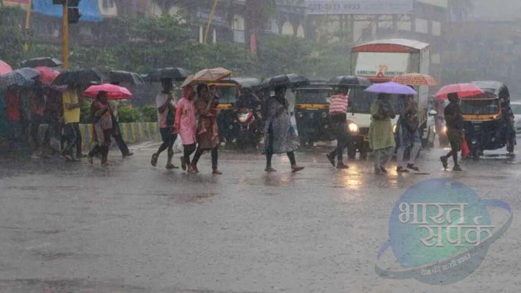 दिल्ली-UP से लेकर कर्नाटक तक…16 राज्यों में बादलों का डेरा, आंधी-बारिश का…