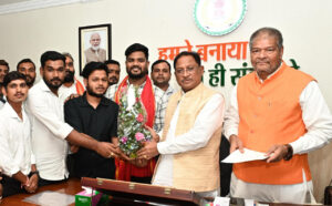 मुख्यमंत्री साय से रजक समाज के प्रतिनिधि मंडल ने की सौजन्य भेंट, राज्य स्तरीय युवा सम्मेलन में… – भारत संपर्क न्यूज़ …