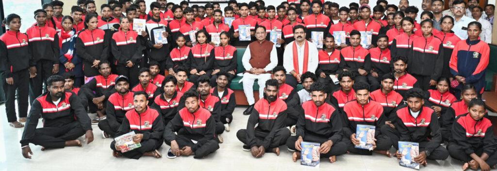 खूब पढ़ें और आगे बढ़ें, सरकार आपके साथ है- मुख्यमंत्री साय – भारत संपर्क न्यूज़ …