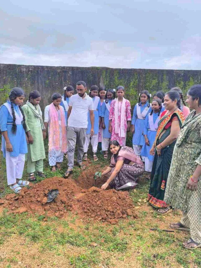 *गुरु पूर्णिमा के अवसर पर शासकीय उच्चतर माध्यमिक विद्यालय सरबकोंबो में किया…- भारत संपर्क
