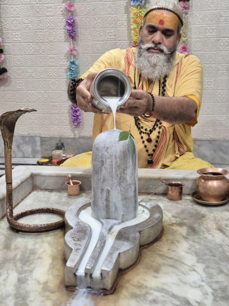 सावन महोत्सव विशेष, नमकं चमकं चैव पौरुषं सूक्तमेव च।नित्यं…- भारत संपर्क सावन महोत्सव विशेष, नमकं चमकं चैव पौरुषं सूक्तमेव च।नित्यं…- भारत संपर्क