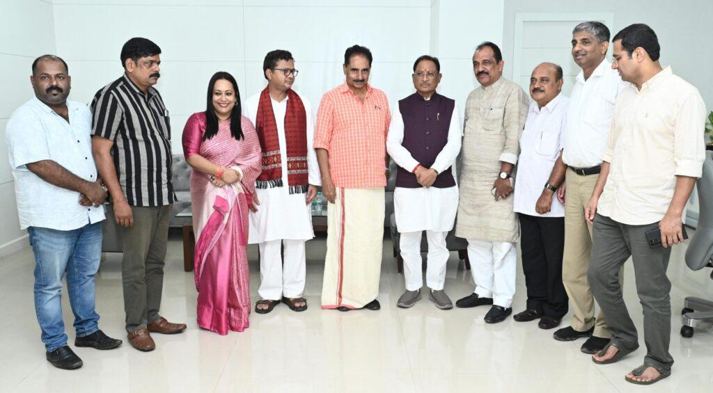 मुख्यमंत्री श्री साय से केरल एवं ओडिशा के सांसदों के…- भारत संपर्क मुख्यमंत्री श्री साय से केरल एवं ओडिशा के सांसदों के…- भारत संपर्क