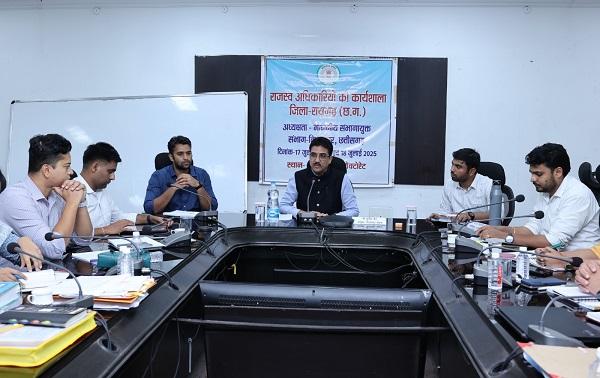 लोगों को त्वरित और निष्पक्ष न्याय दिलाना राजस्व अधिकारियों का प्रथम दायित्व… – भारत संपर्क न्यूज़ …