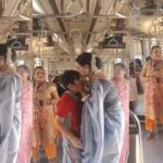 Viral: बच्चे को ट्रेन में मिला मां जैसा प्यार, वीडियो देखकर आपका भी बन जाएगा दिन