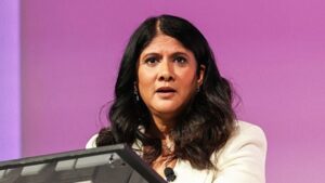 Priya Nair Profile: कितनी पढ़ी लिखी हैं HUL की पहली महिला CEO बनने वाली प्रिया…