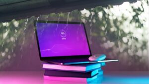 बारिश में भीग जाए Laptop तो क्या करें? ये गलती लगा देगी हजारों की चपत – भारत संपर्क