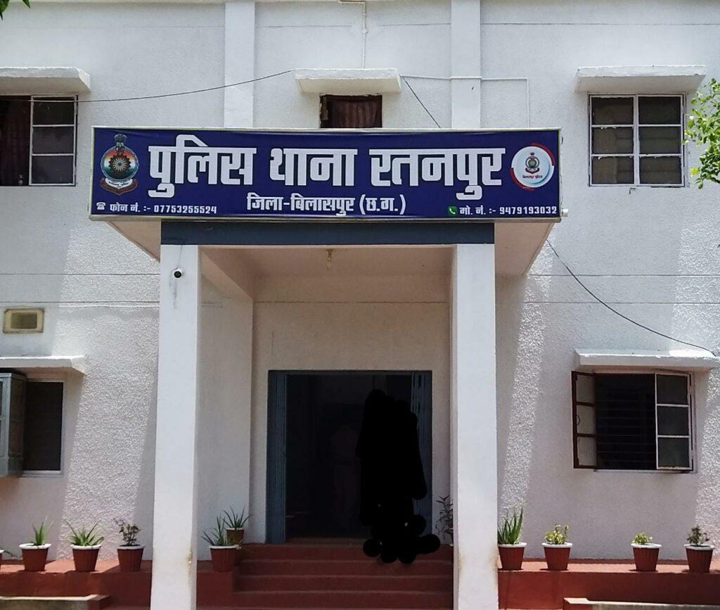 रुपए लेकर कोचिया को छोड़ने का आरोप, कथित तौर पर जब्त शराब…- भारत संपर्क रुपए लेकर कोचिया को छोड़ने का आरोप, कथित तौर पर जब्त शराब…- भारत संपर्क