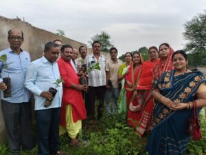 रतनपुर में छत्तीसगढ़ सरयू पारीण ब्राह्मण सभा द्वारा एक पेड़…- भारत संपर्क
