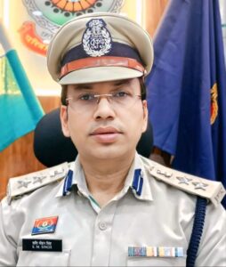 *ड्यूटी के दौरान पत्थलगांव क्षेत्र में शराब के नशे में धुत आरक्षक को एसएसपी…- भारत संपर्क