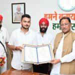 मुख्यमंत्री श्री विष्णु देव साय से राष्ट्रपति सम्मान से…- भारत संपर्क