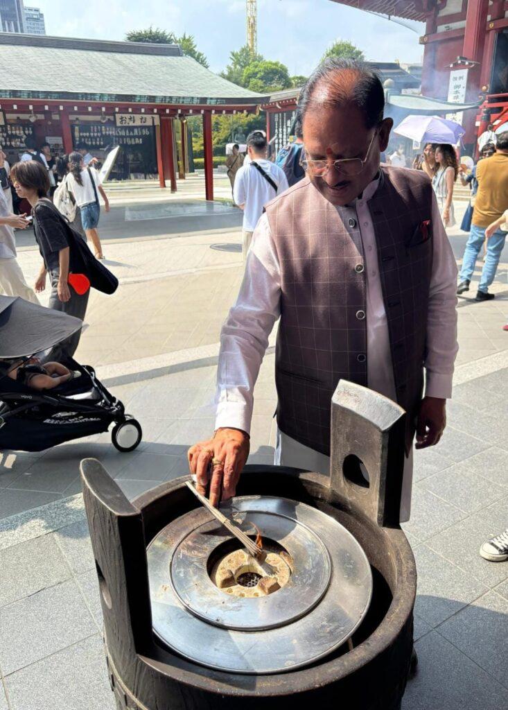 मुख्यमंत्री श्री साय ने जापान पहुंचने के बाद सबसे पहले…- भारत संपर्क मुख्यमंत्री श्री साय ने जापान पहुंचने के बाद सबसे पहले…- भारत संपर्क