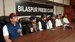 जिले के वीर शहीद वीरेंद्र कैवर्त की उपेक्षा से पूर्व सैनिको…- भारत संपर्क
