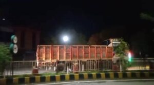 रायगढ़ में आधी रात नियमों को ताक पर रखकर शहर में दौड़ रहे भारी वाहनें, करोड़ों की… – भारत संपर्क न्यूज़ …