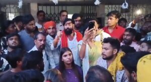 बिल्हा में महिला द्वारा गौमांस बेचे जाने के आरोप के बाद मचा…- भारत संपर्क