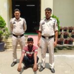 गौवंश तस्करी के मामले में फरार चल रहा आरोपी वाहन चालक गिरफ्तार, पुलिस ने भेजा… – भारत संपर्क न्यूज़ …