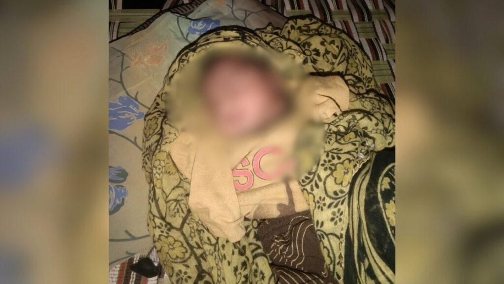 मां-बाप ने ही कर दिया ‘अनाथ’, नवजात को कपड़े में लेपटकर खेत में फेंका; आखिर… – भारत संपर्क मां-बाप ने ही कर दिया ‘अनाथ’, नवजात को कपड़े में लेपटकर खेत में फेंका; आखिर… – भारत संपर्क